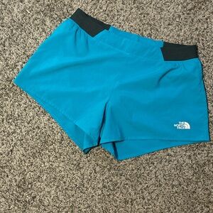The North Face Flash Dry Shorts Size Small